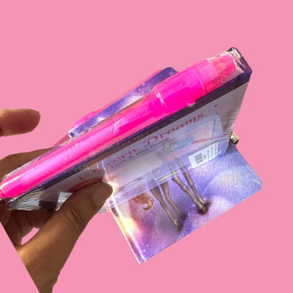 💰 5 FOR $40 / Kid's "Unicorn Dreams" Diary with Invisible Ink Pen (NEW) - Picture 4 of 6